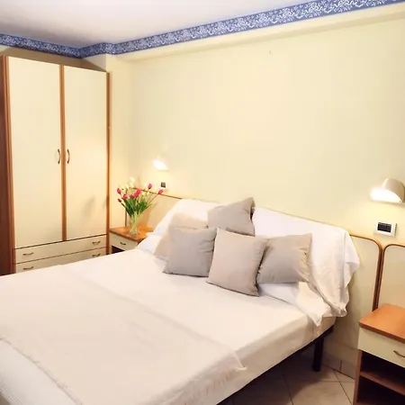 Ambasciata 切塞纳蒂科